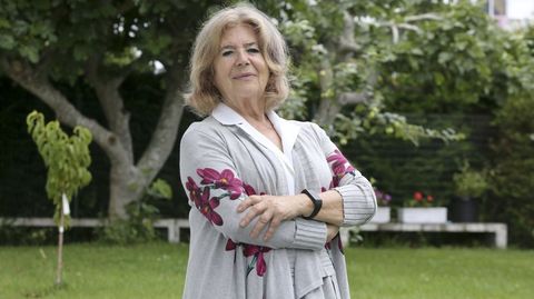 La investigadora Margarita S�nchez, en foto de archivo, estudia la antigua muralla de Ferrol.