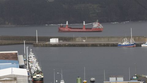 Un mercante en la ría de Viveiro a finales de enero del 2025