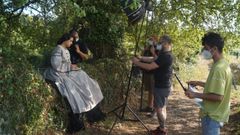Un momento del rodaje de la pel�cula en el jard�n del pazo de Sabadelle, en Chantada