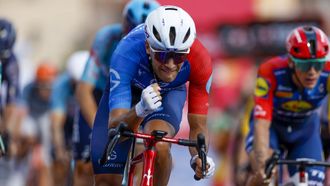 Tronchon celebrando el triunfo de etapa en La Vuelta a Espa�a