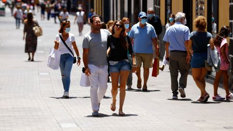 Turistas sin mascarilla en La Laguna