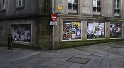 La pegada de carteles en lugares no habilitados es una de las cuestiones contra las que advierte el bando municipal
