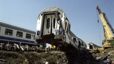 Huarte-Araquil. El descarrilamiento en la estaci�n navarra provoc� 18 muertos y 84 heridos en 1997