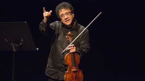 Eduardo Coma, docente en el Conservatorio de Carballo 