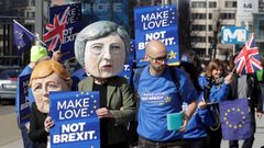 Manifestacin frente al edificio de la Comisin Europea en Bruselas para exigir un segundo referendo sobre el brexit  