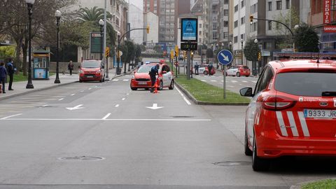 La Polica Local de Gijn controla las calles