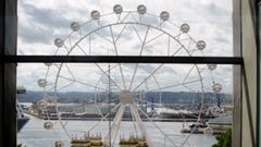 La monumental noria de A Coru�a, en pruebas