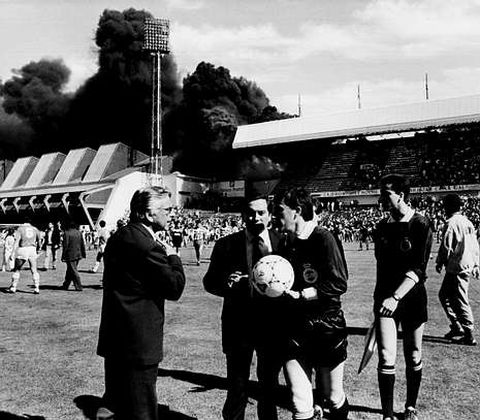 El incendio en Riazor marc� el duelo del ascenso de 1991.