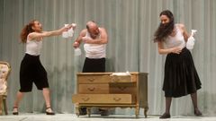 A compa��a Elegante Elefante abrir� o ciclo teatral o domingo 19