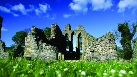 Las ruinas de la Abad�a de Inch, en Downpatrick (Irlanda del Norte), son conocidas por aparecer en �Juego de Tronos�