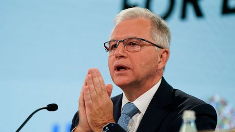 El jefe del Departamento Europeo del FMI, Alfred Kammer, durante la conferencia del organismo este viernes.