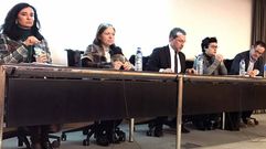 De izquierda a derecha, la directora general de Universidades e Investigaci�n, Cristina Vald�s; la vicerrectora de Estudiantes de la Universidad de Oviedo, Elisa Migu�lez; el consejero de Educaci�n y Cultura, Genaro Alonso; la jefa del servicio de Inspecci�n Educativa, Dolores Guerra; y el director general de Ordenaci�n Acad�mica e Innovaci�n Educativa, Francisco Laviana..De izquierda a derecha, la directora general de Universidades e Investigaci�n, Cristina Vald�s; la vicerrectora de Estudiantes de la Universidad de Oviedo, Elisa Migu�lez; el consejero de Educaci�n y Cultura, Genaro Alonso; la jefa del servicio de Inspecci�n Educativa, Dolores Guerra; y el director general de Ordenaci�n Acad�mica e Innovaci�n Educativa, Francisco Laviana. 