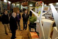 Los expertos analizan los trabajos participantes en el programa Voz Natura.