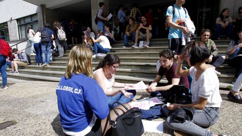 Exámenes en la facultad de Farmacia de Santiago