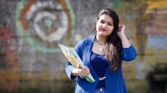 Mar�a, con la ropa que llevaba ese d�a en clase