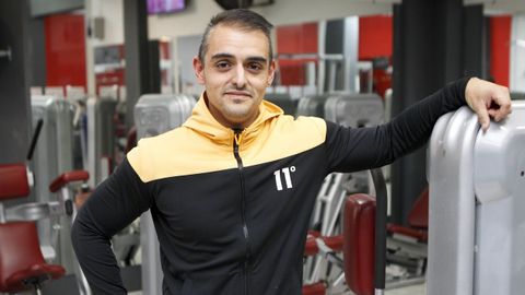 Esteban Carro, en el Gimnasio Utop�a Fitness Club de Nar�n