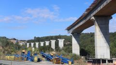 Obras de un viaducto de la autov�a en Pambre, Palas de Rei