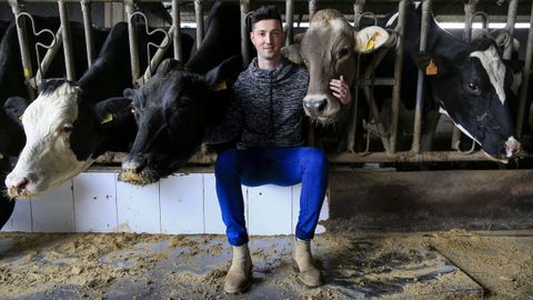 De futbolista a gandeiro: �Perdo 5.000 euros ao mes, � xente nova d�golle que non se meta a isto�