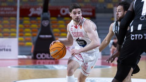 Rafa Lisboa limit&oacute; sus minutos con Portugal por molestias en un hombro