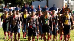 Cientos de indios permanecen acampados desde el jueves en Brasilia