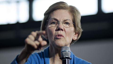 Warren, en un acto de campaa en Iowa