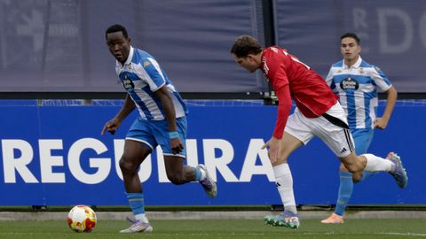 Bil Nsongo, durante una accin en el encuentro de liga ante el Bergantios