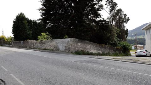 Inicio en Magazos. La variante este, de 6,10 kil�metros, partir� de una rotonda que se construir� en la zona de A Calzada, pr�xima a A Veiga, en el punto kilom�trico 1,7 de la LU-540