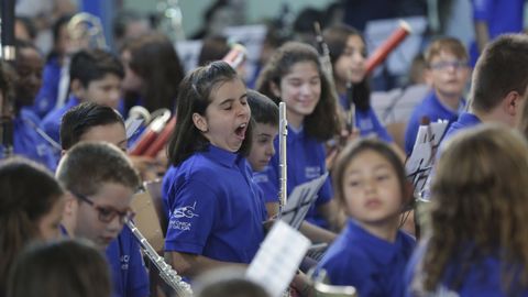 GUSTAVO DUDAMEL CON LA ORQUESTA RESUENA DE ABANCA