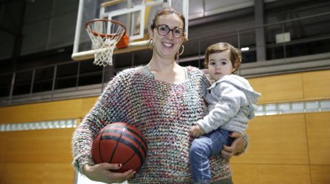 Natalia Soage, jugadora del Arxil, compitió durante tres meses embarazada.