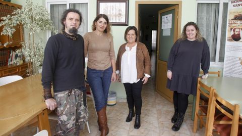 El equipo del centro de da de Oblatas-O Mencer.