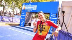 Mar�a Vilas, tras finalizar en cuarta posici�n en campeonato de Europa de triatl�n de media distancia.