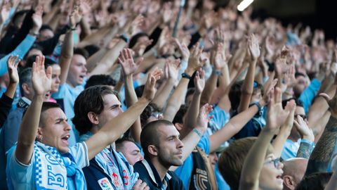 Aficionados del Celta, en un partido en Bala�dos.