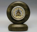 Reloj elaborado por el artista.