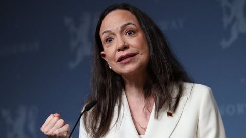 La l&iacute;der opositora Mar&iacute;a Corina Machado, ganadora del &uacute;ltimo Premio Nobel de la Paz, durante la rueda de prensa que ofreci&oacute; en Oslo tras recibir el galard&oacute;n el 11 de diciembre.