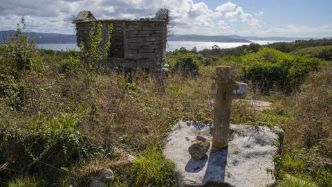 A inicios de septiembre, una cruz prxima a las casas apareci desmembrada