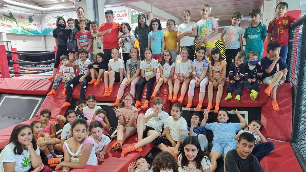 Niños laracheses disfrutaron de una mañana en el Diver Jump Trampoline