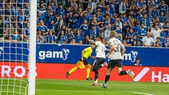 Las mejores imágenes del Real Oviedo ante el Real Madrid: Mbappé celebra su primer gol al Oviedo