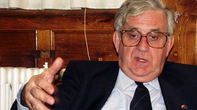 Manuel Fern�ndez Areal, en 1999, cuando era decano de la Facultade da Comunicaci�n de Pontevedra.