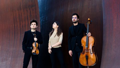 Violín, piano y violonchelo conforman el Helix Trío.