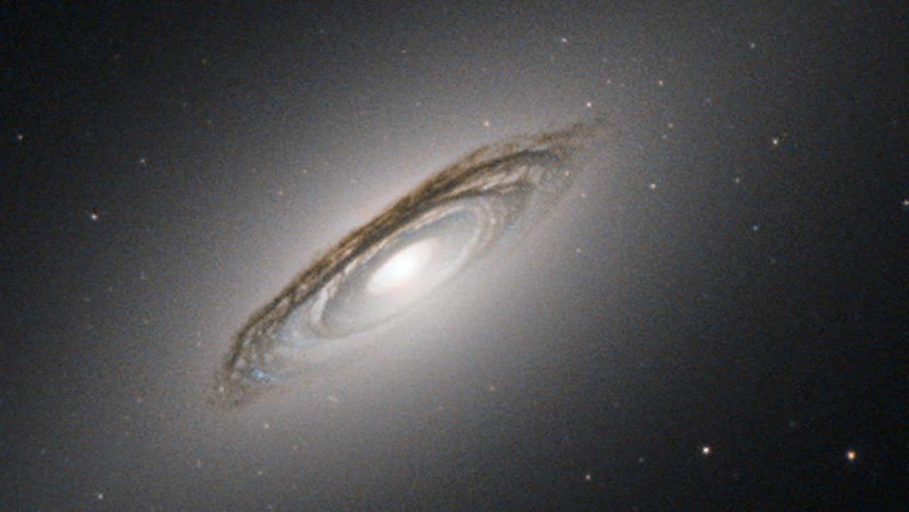 El telescopio Hubble observa una tercera clase de galaxia