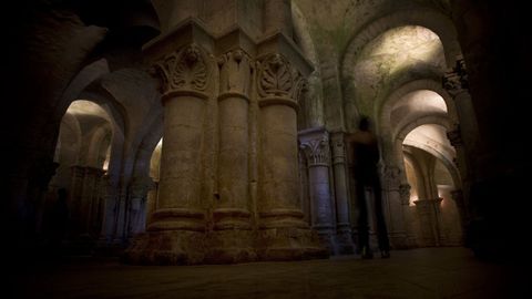 Imagen de archivo de la iglesia de St. Etrope, en Saintes (Francia)