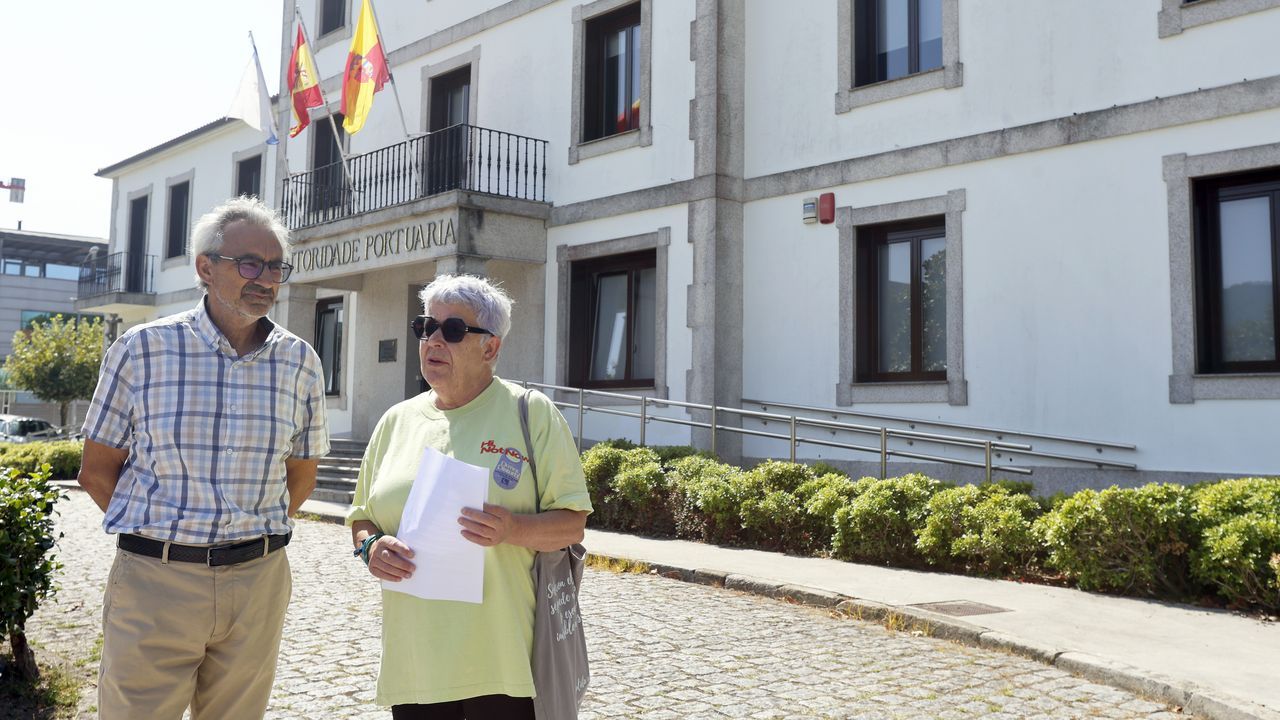 El BNG exige al Puerto que revele si conocía que las naves de los parquistas operan sin licencia