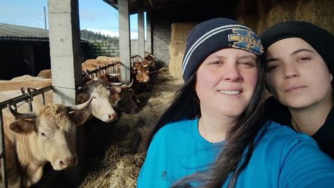 Estas ganaderas aseguran que el d�a a d�a en la granja engancha