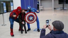 El personal del Sergas hizo m�s agradable a los peque�os el primer pinchazo en Expourense