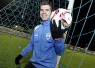 El futbolista sonense sonr�e antes de comenzar el entrenamiento de este martes con el Noia. 
