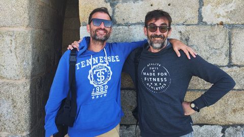 Italia. Roberto y Gabrielle son una pareja de aventureros. Entre los dos ya han completado once veces el Camino de Santiago