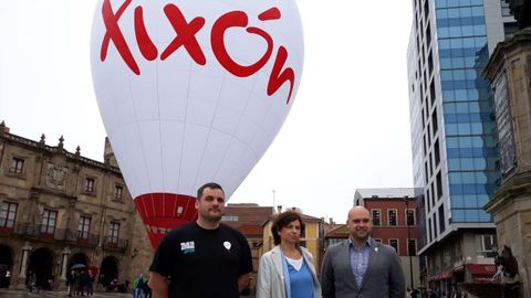 Presentación del globo promocional de Gijón