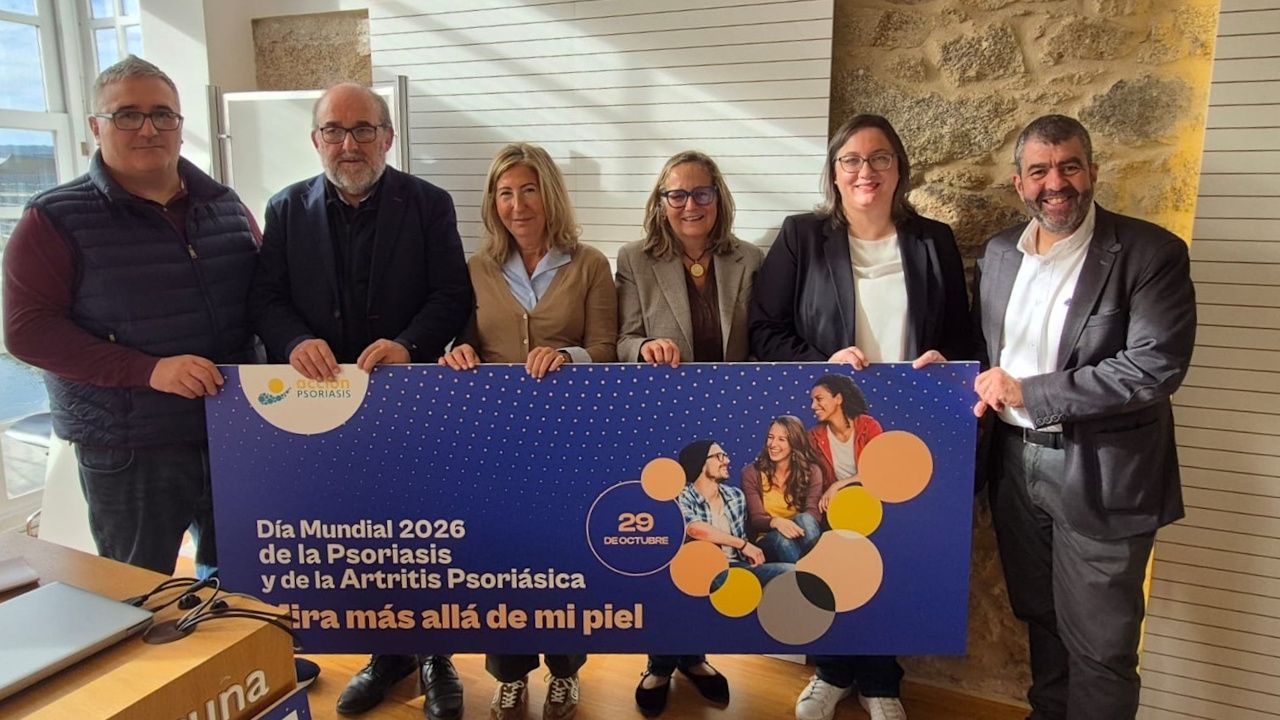 La campaña «Mira más allá de mi piel» apela en A Coruña a superar los prejuicios sobre la enfermedad psoriásica