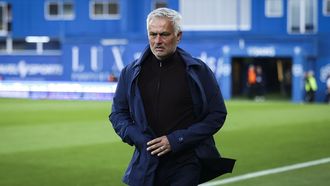 Jos� Mourinho, durante un partido con el Benfica