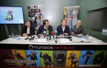 EEl alcalde Carlos Negreira hoy en la presentaci�n de Mundos Digitales.